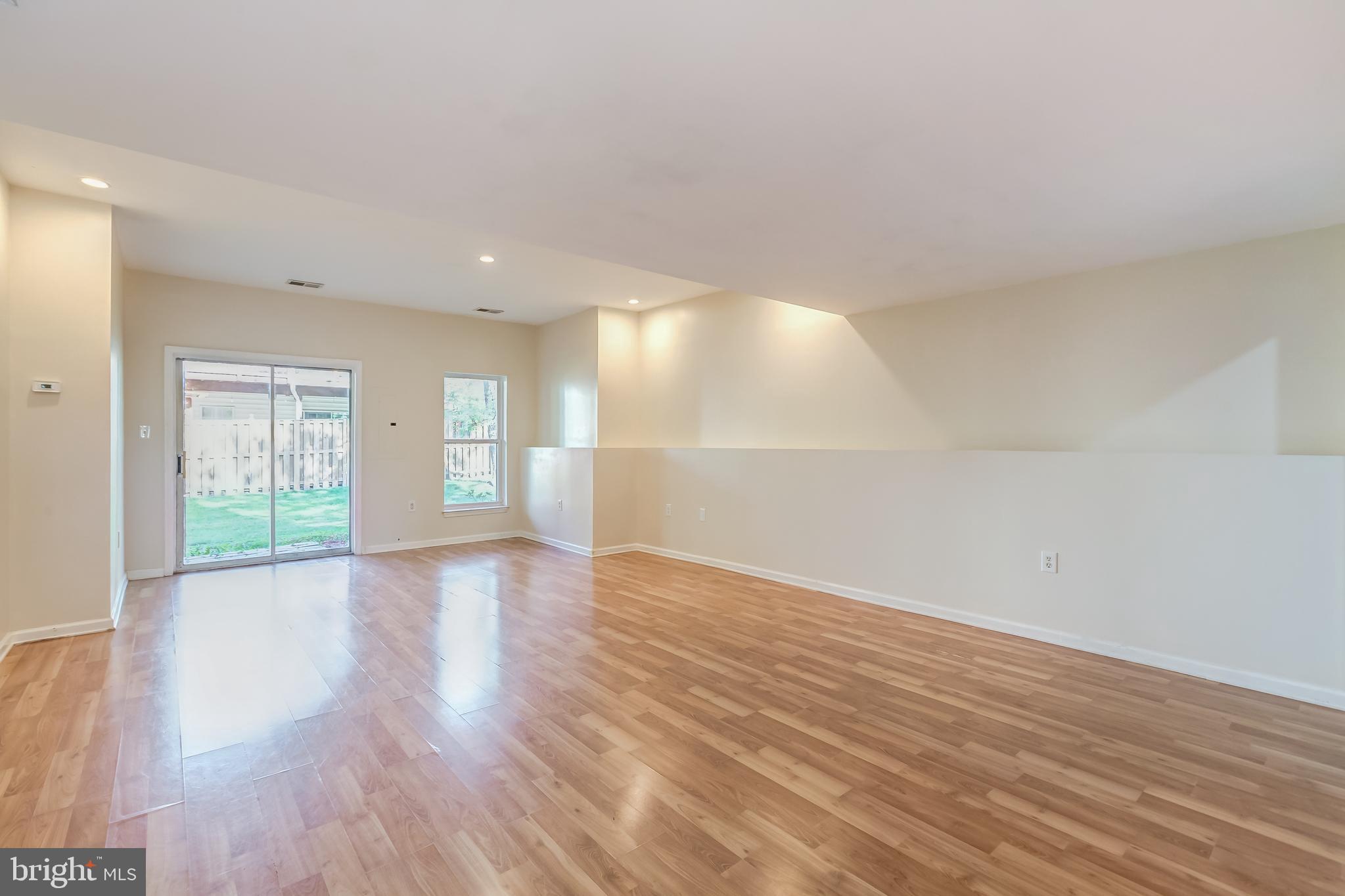 20868 Derrydale Square Sterling, VA 20165 - Photo 11 of 14