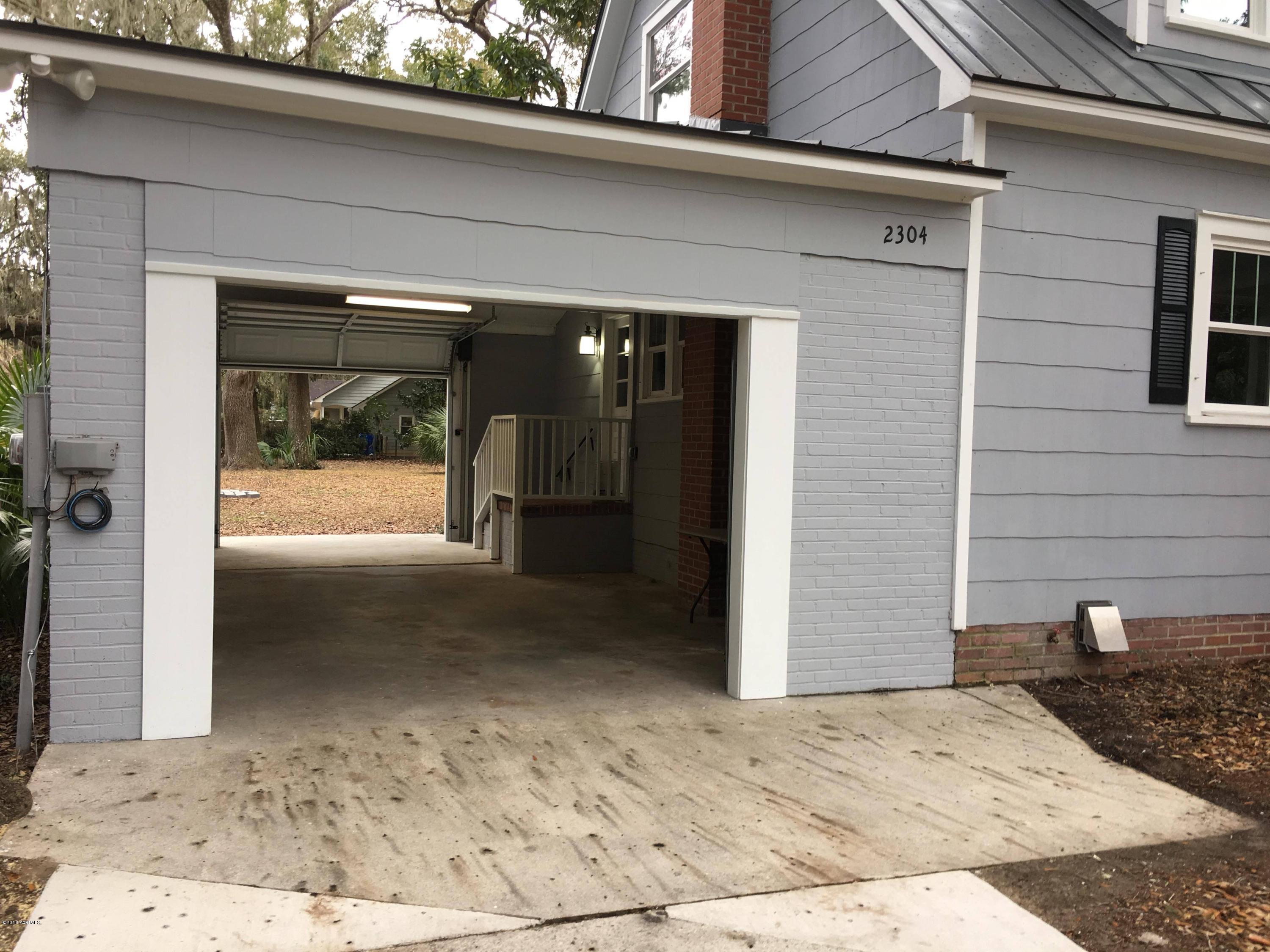 2304 Hermitage Road Beaufort, SC 29902 - Photo 31 of 43 27393949_10155237013417584_1690193799_o