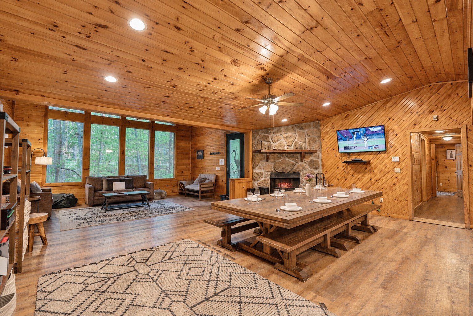 2116 Ridgecrest Loop Lane Sevierville, TN 37876 - Photo 10 of 57 Gallery Image 10