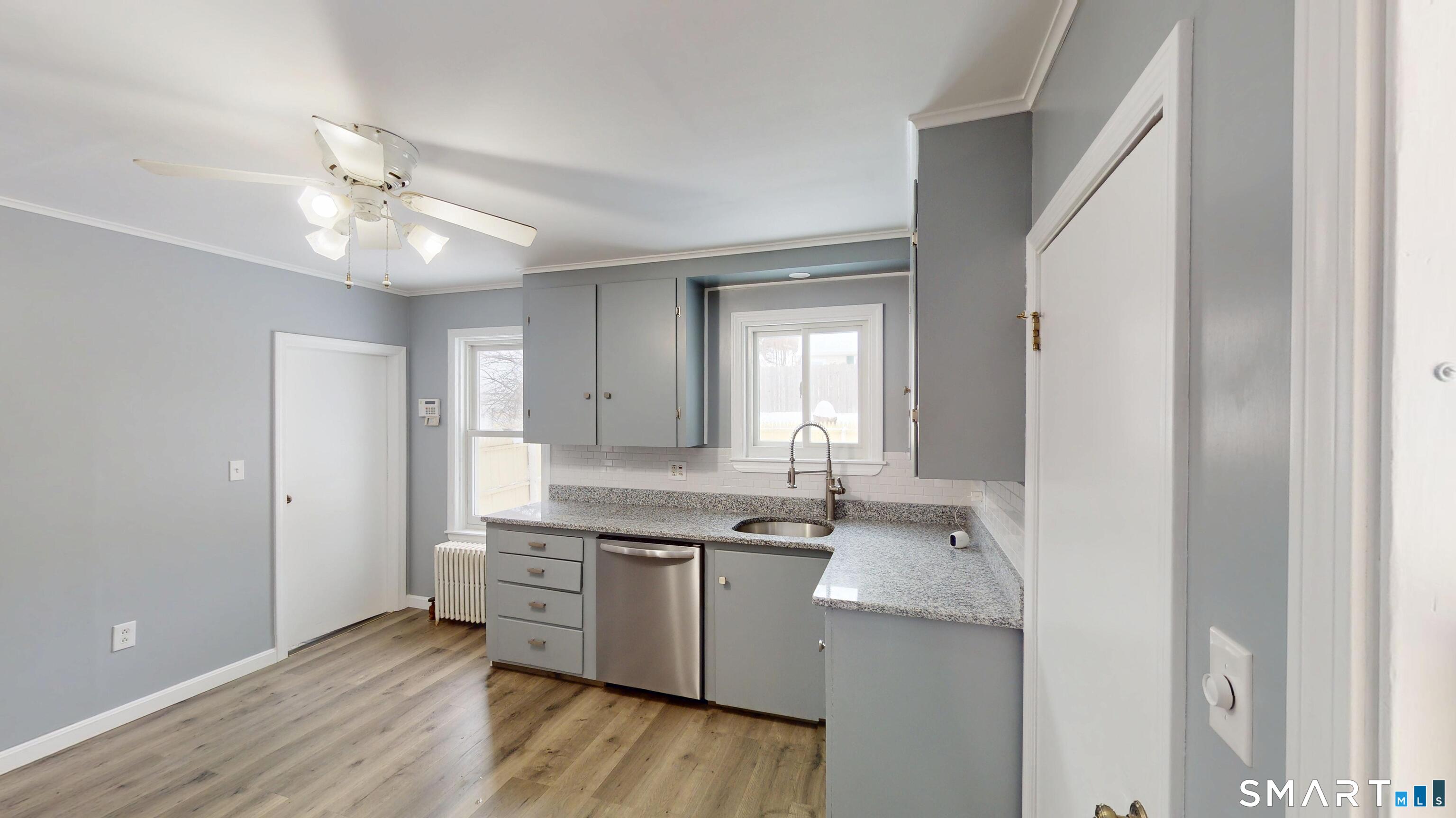 55 Mechanics Street Putnam, CT 06260 - Photo 14 of 38