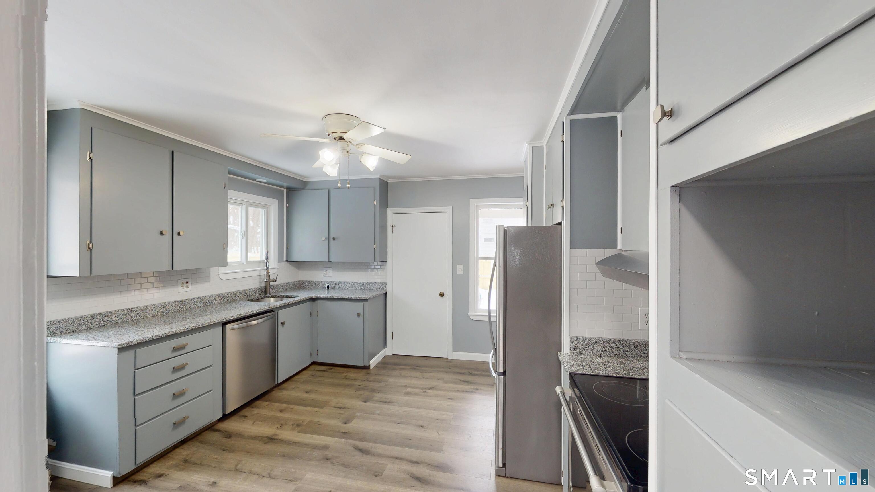 55 Mechanics Street Putnam, CT 06260 - Photo 17 of 38