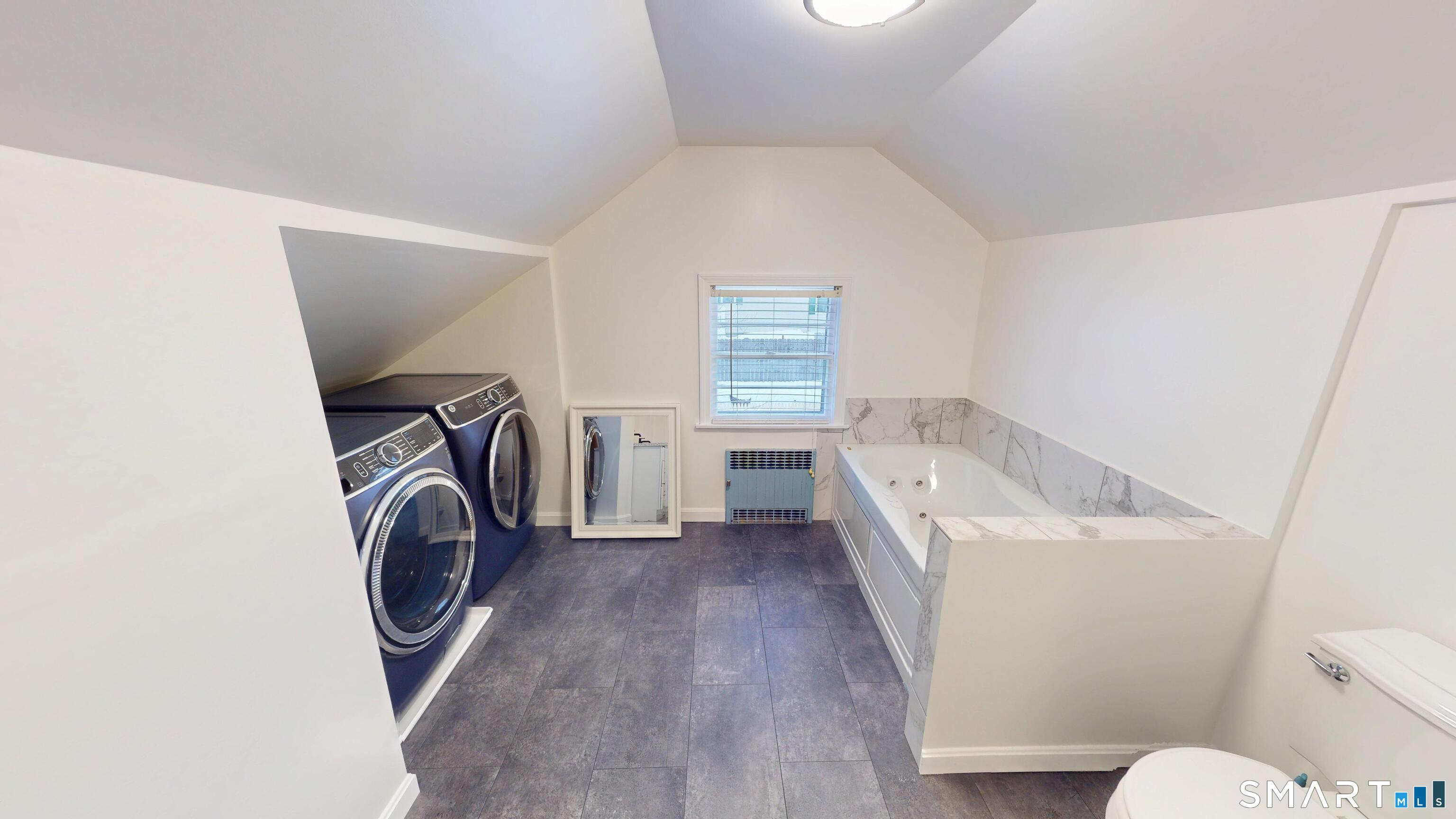 55 Mechanics Street Putnam, CT 06260 - Photo 31 of 38