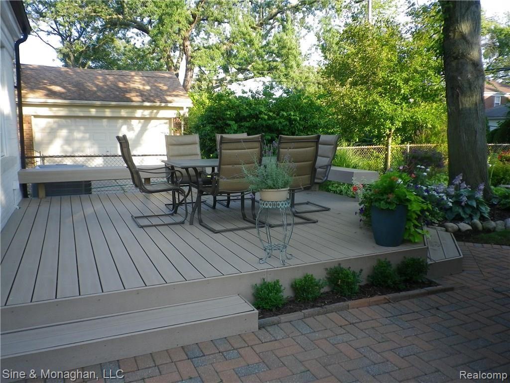 1571 Oxford Road Grosse Pointe, MI 48236 - Photo 20 of 29 IMGP0068.JPG