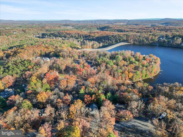 $304,900 | 115 Greenwood Court, Cross Junction, VA 22625