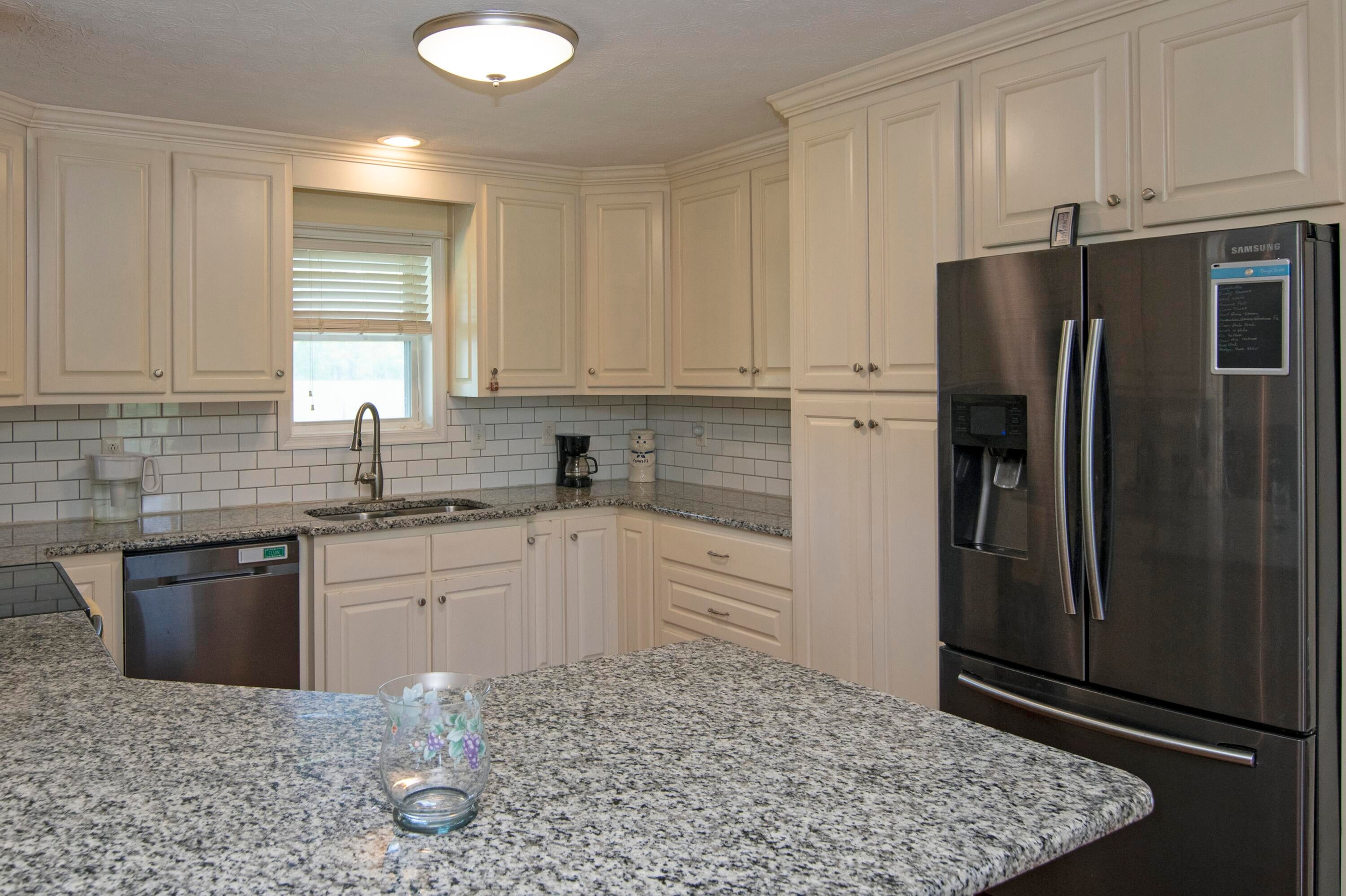 5882 Lockbridge Road Meadow Bridge, WV 25976 - Photo 22 of 68 Kitchen