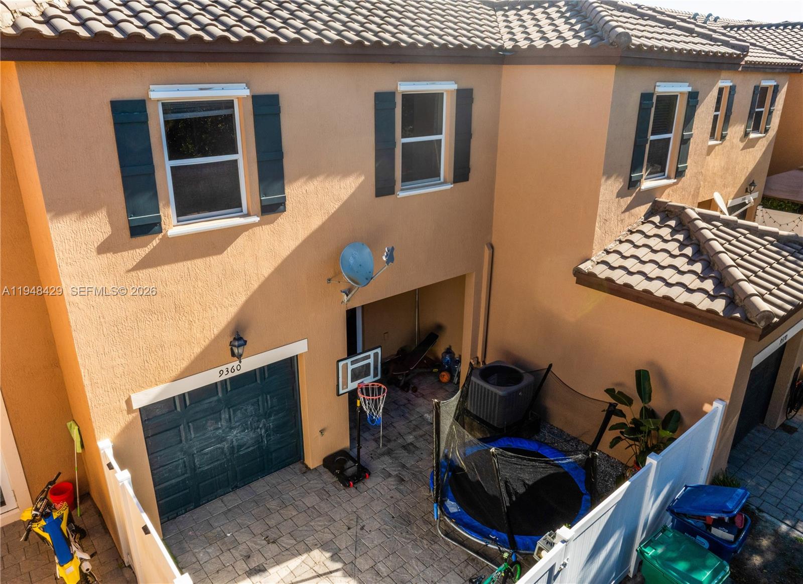 9360 Southwest 171st Court Miami, FL 33196 - Photo 2 of 43 a room with furniture