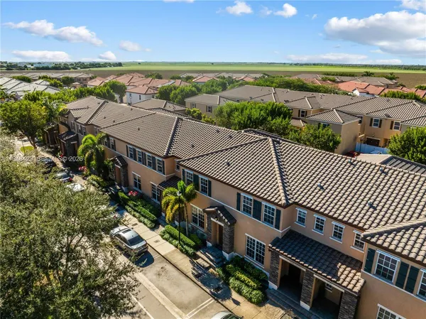 $525,000 | 9360 Southwest 171st Court, Miami, FL 33196