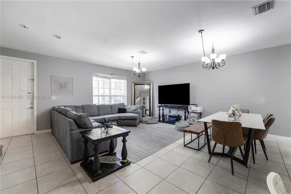 $525,000 | 9360 Southwest 171st Court, Miami, FL 33196