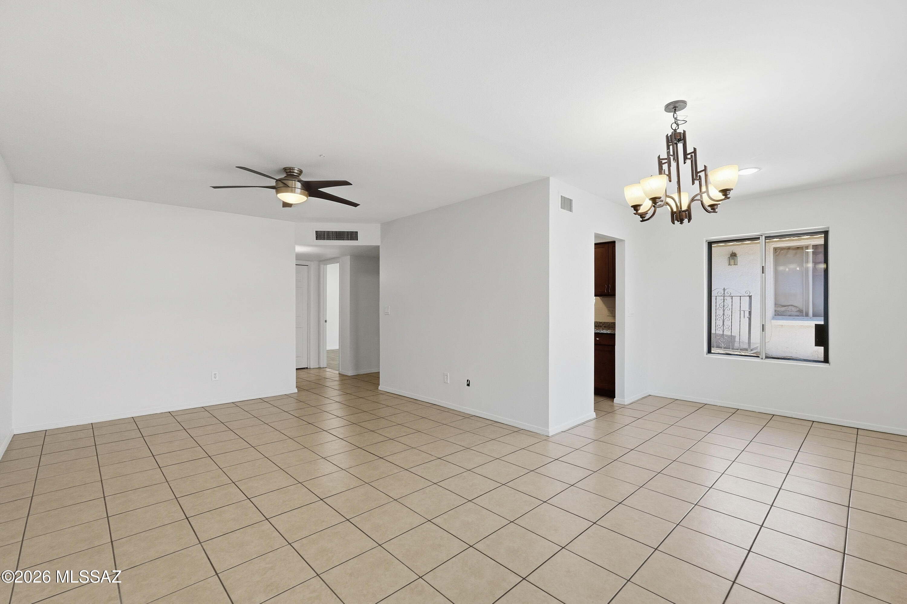 660 East River Road, Unit W Tucson, AZ 85704 - Photo 11 of 33 018_ListerPros