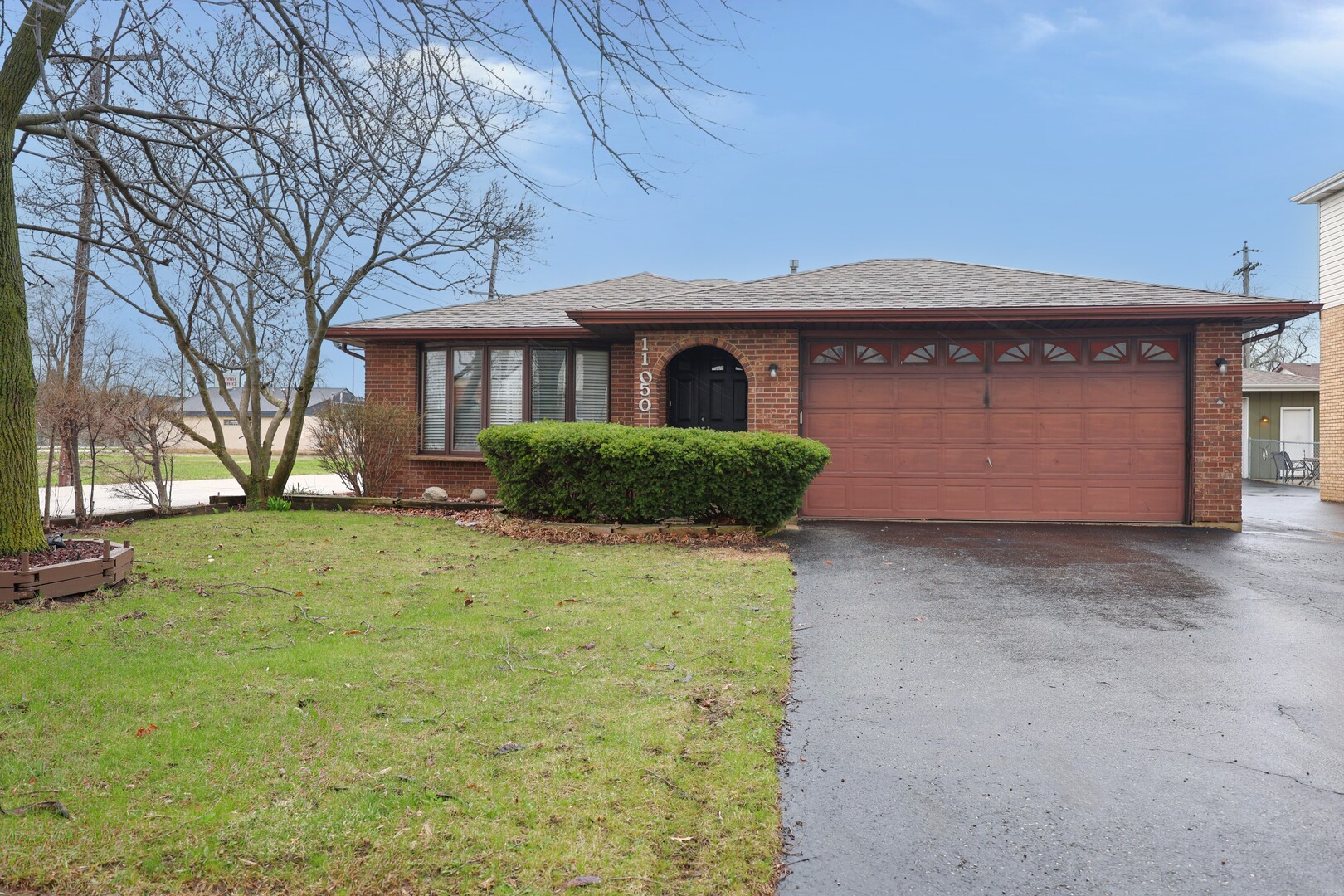 11050 Parkside Avenue Chicago Ridge, IL 60415 - Photo 1 of 26 Gallery Image 1