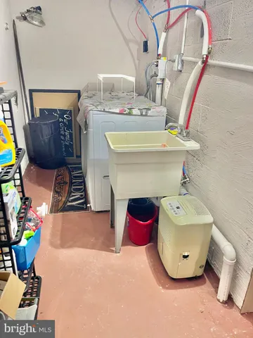 $255,000 | 3117 Union Deposit Road, Harrisburg, PA 17109