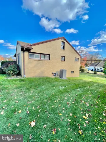 $255,000 | 3117 Union Deposit Road, Harrisburg, PA 17109