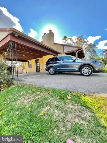 $255,000 | 3117 Union Deposit Road, Harrisburg, PA 17109