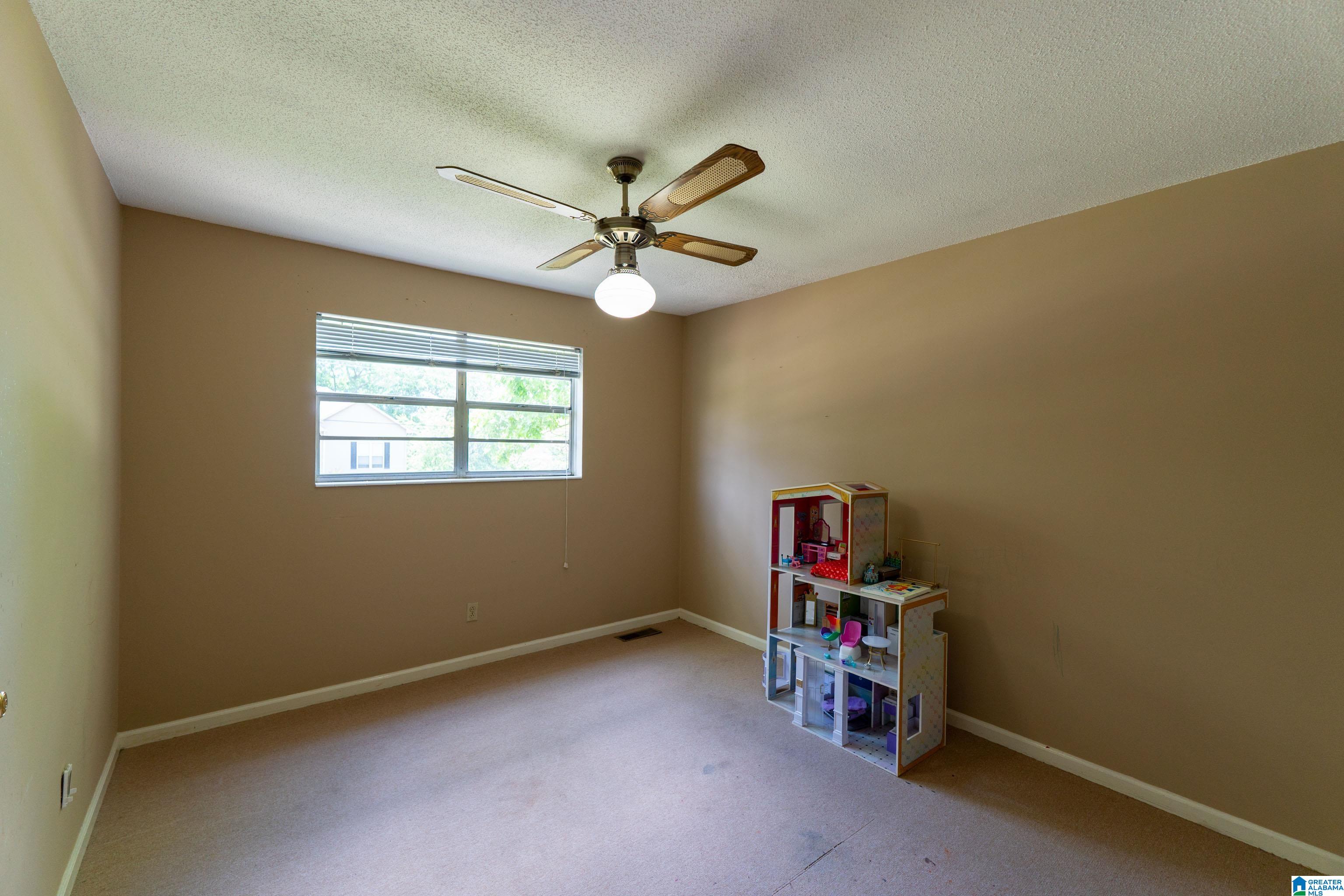 704 Hilltop Road Warrior, AL 35180 - Photo 12 of 56