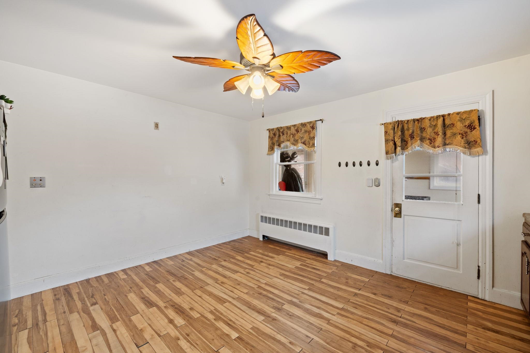 58 Arnold Street Manchester, NH 03102 - Photo 11 of 50