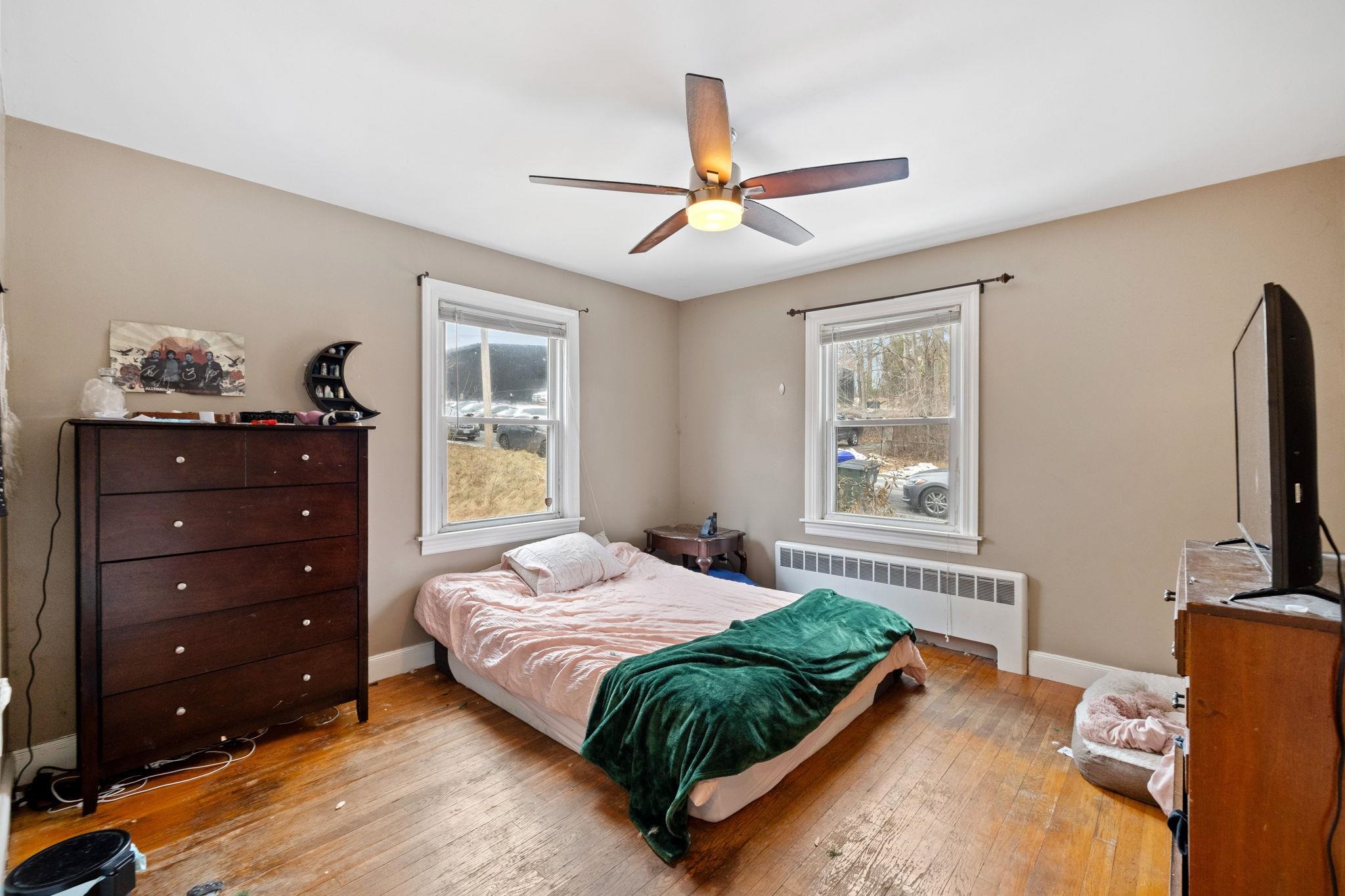 58 Arnold Street Manchester, NH 03102 - Photo 27 of 50