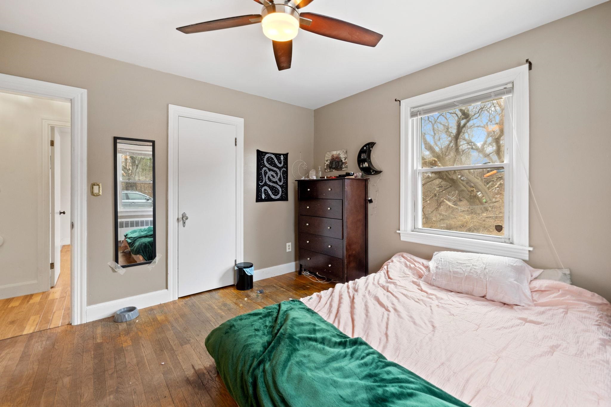 58 Arnold Street Manchester, NH 03102 - Photo 29 of 50