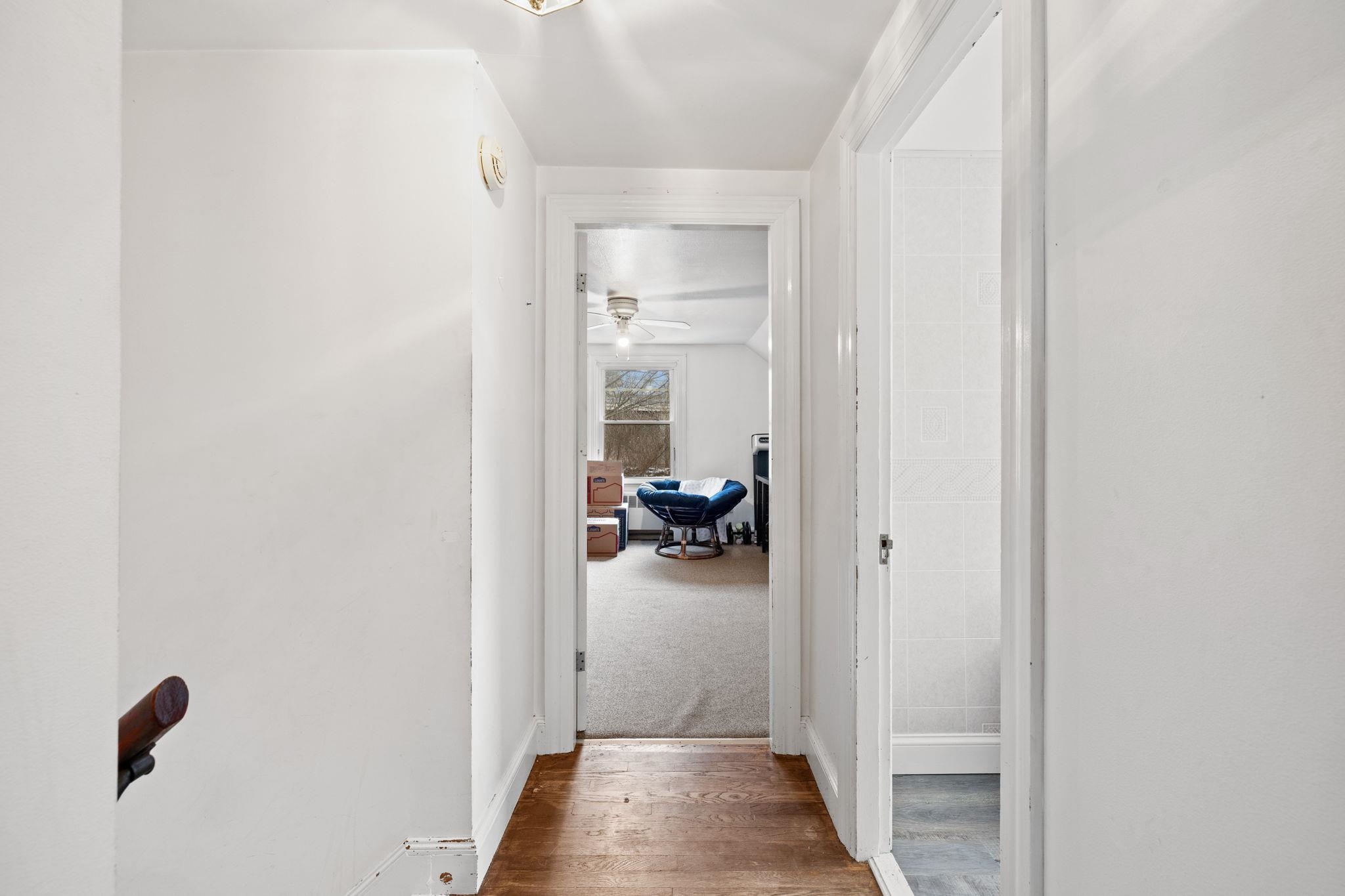 58 Arnold Street Manchester, NH 03102 - Photo 33 of 50