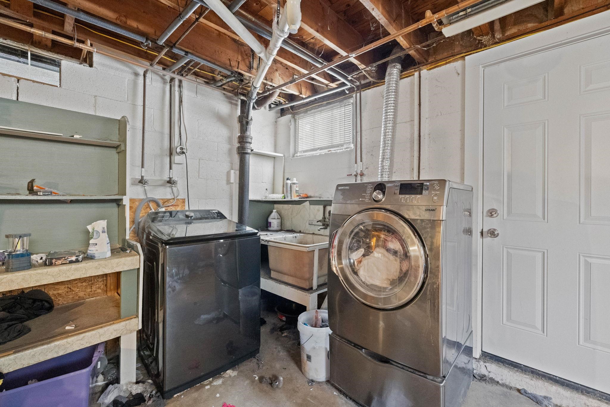 58 Arnold Street Manchester, NH 03102 - Photo 42 of 50