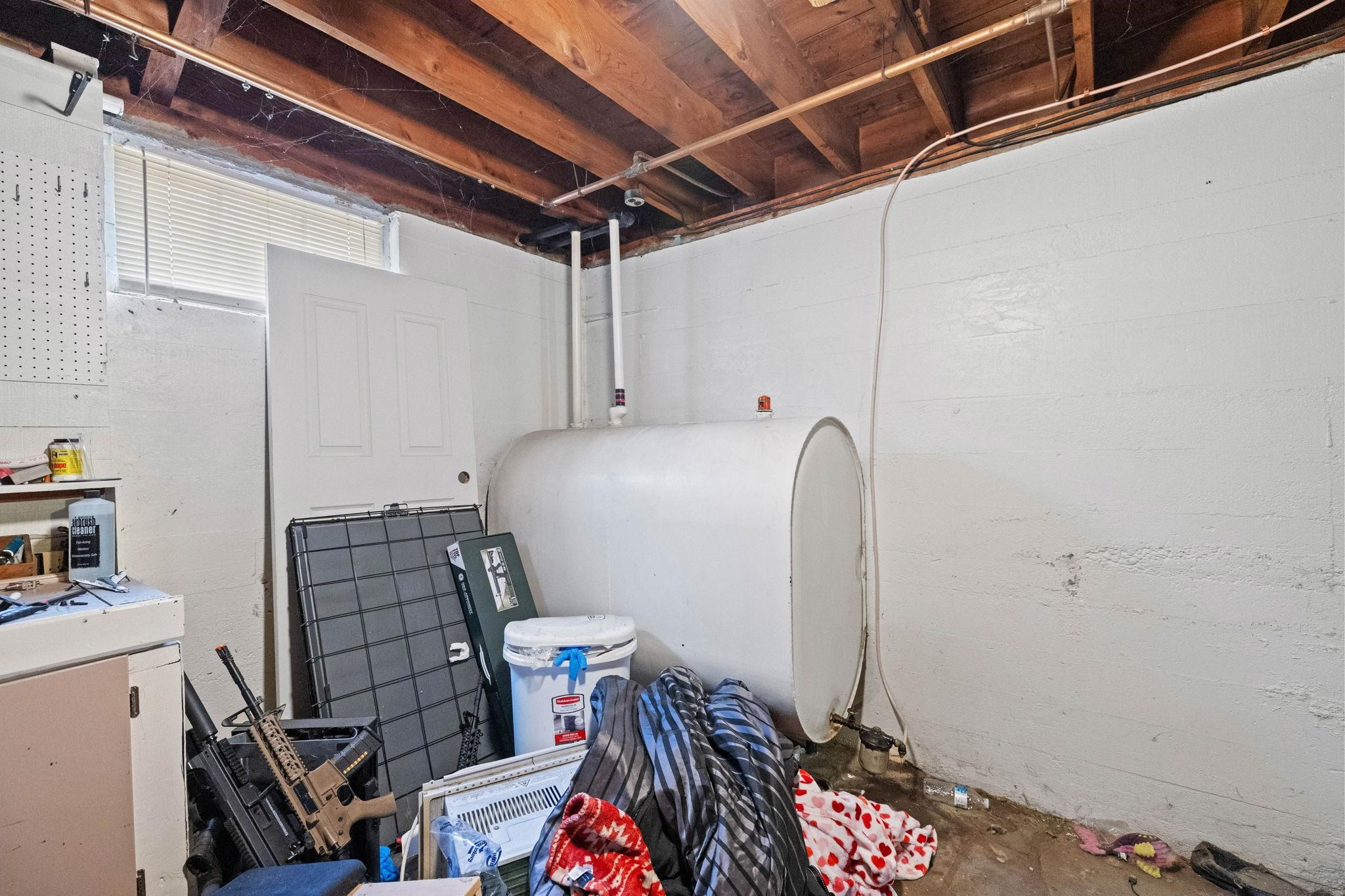 58 Arnold Street Manchester, NH 03102 - Photo 44 of 50