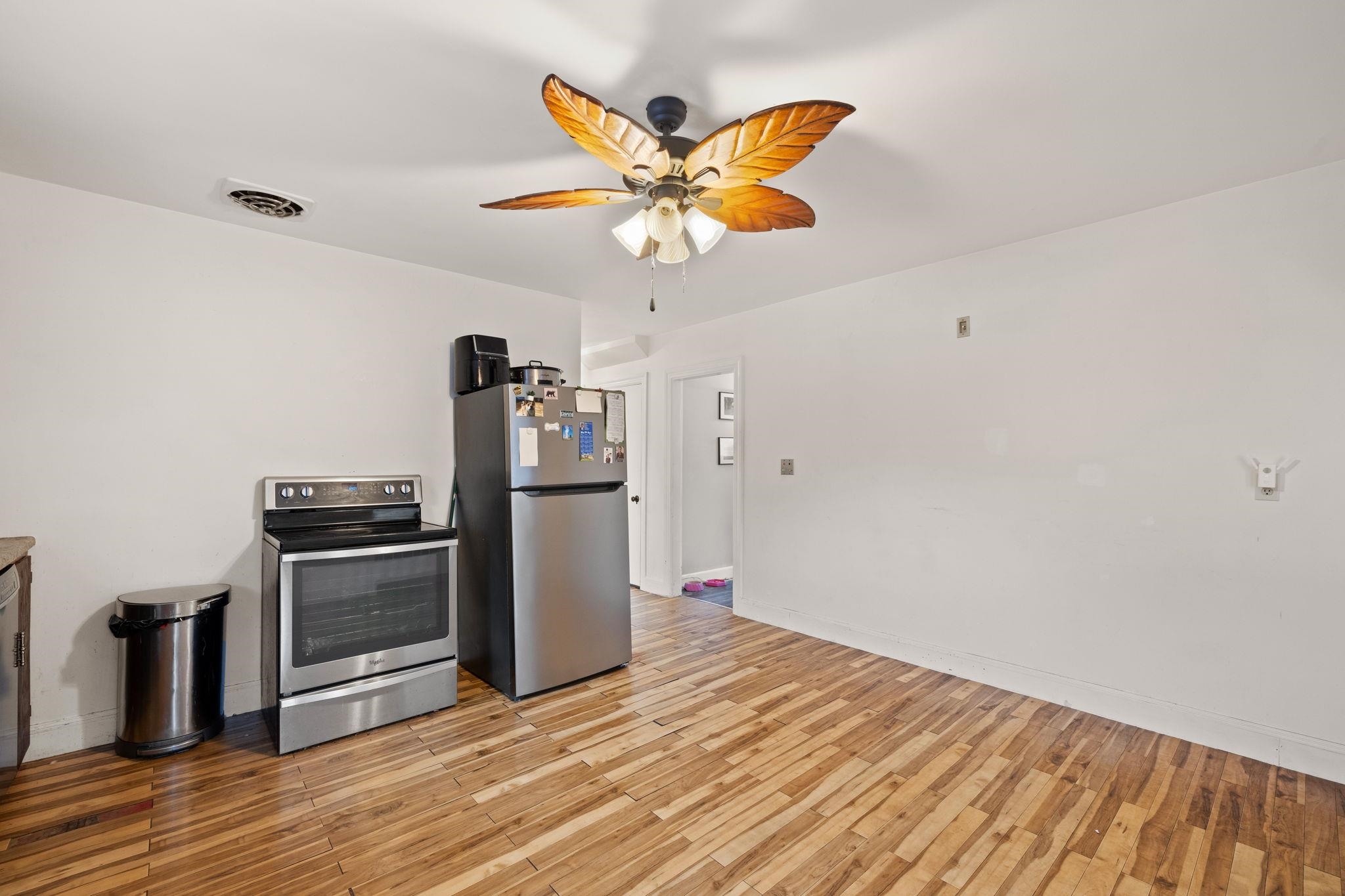 58 Arnold Street Manchester, NH 03102 - Photo 10 of 50