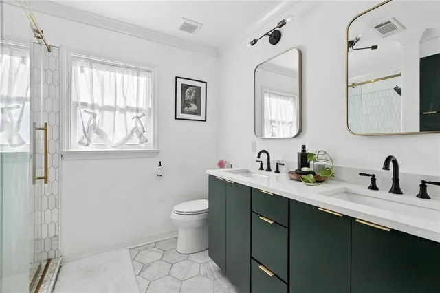 $195,000 | 6 Gibbs Drive, Chalmette, LA 70043