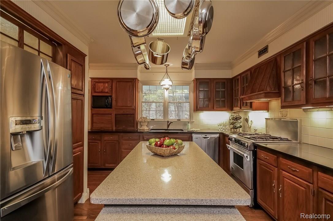 4750 Napier Road Canton, MI 48187 - Photo 21 of 97 021-Kitchen-2225702-medium.jpg