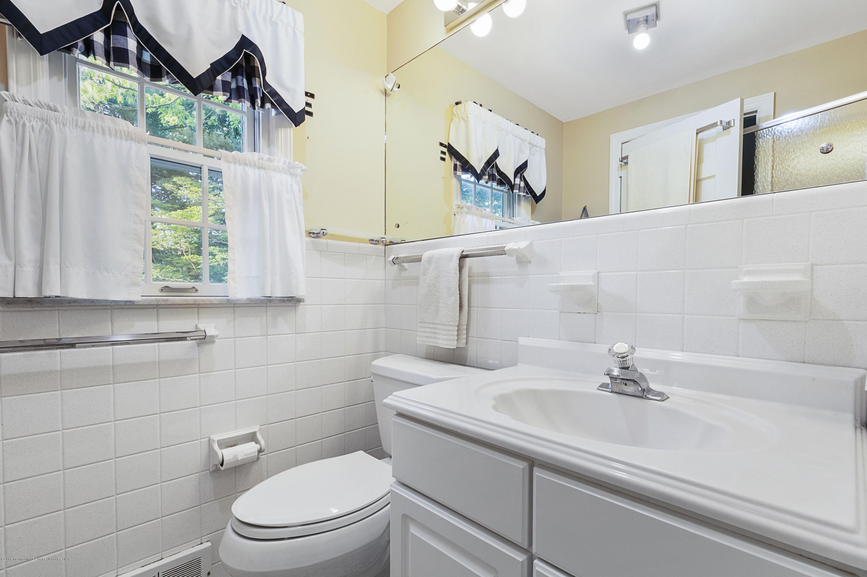 150 Cedar Drive Colts Neck, NJ 07722 - Photo 24 of 45 233A8586