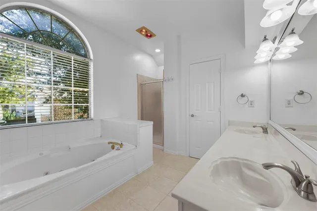 $3,000 | 434 Moonlight Way, Irving, TX 75063