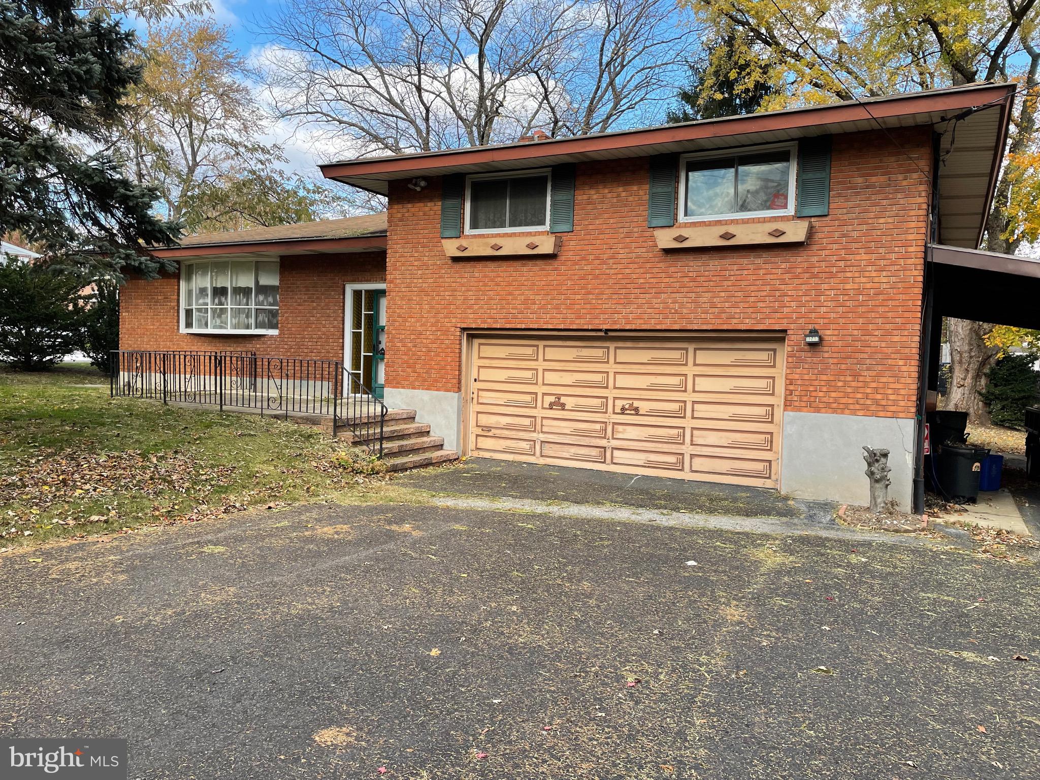 1243 Southampton Road Philadelphia, PA 19116 - Photo 2 of 52