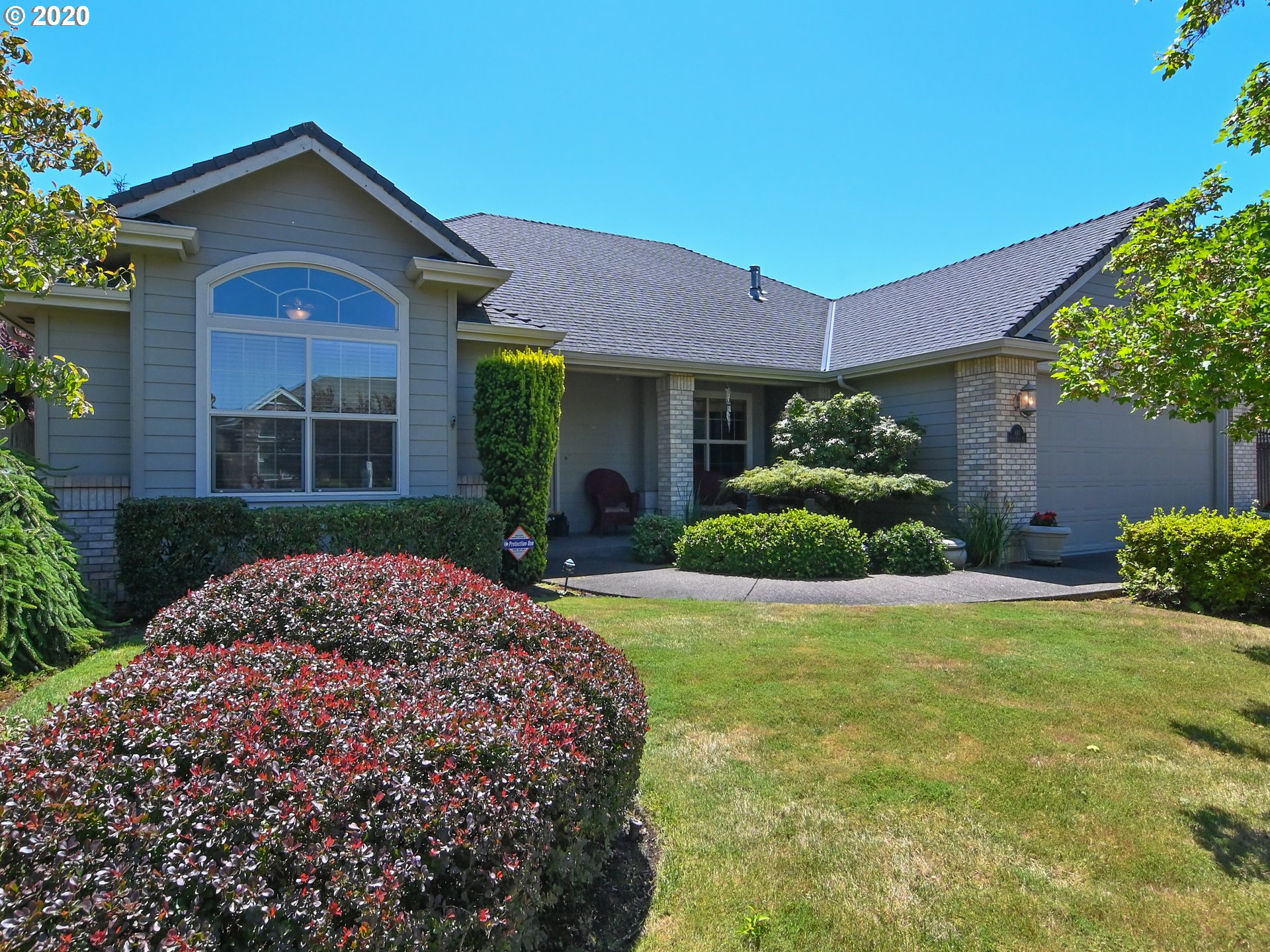 841 River Knoll Way Springfield, OR 97477 - Photo 1 of 32