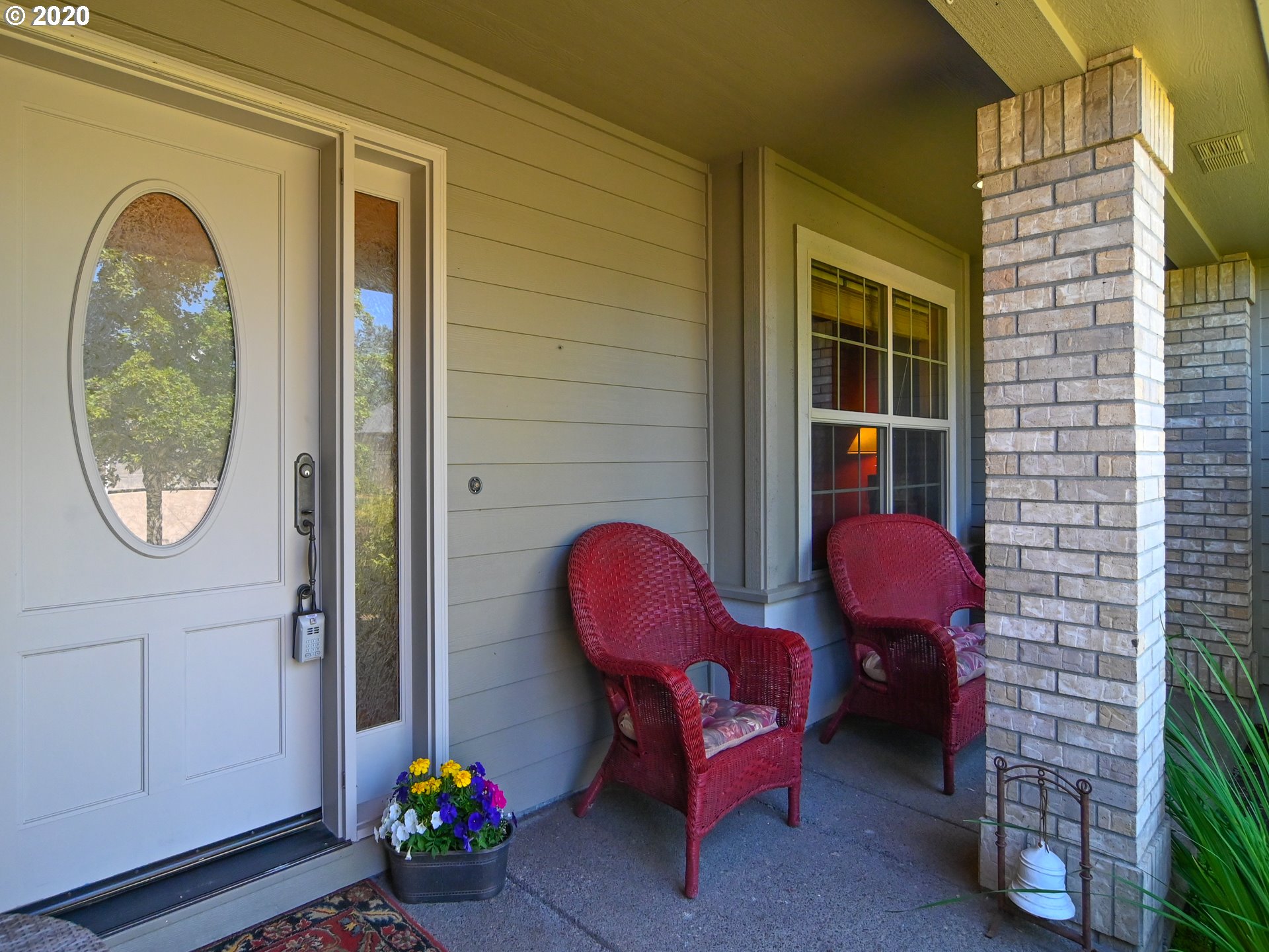 841 River Knoll Way Springfield, OR 97477 - Photo 7 of 32
