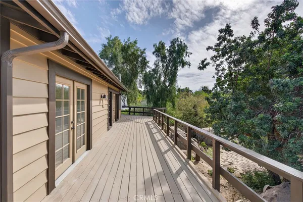 a house view with a outdoor space