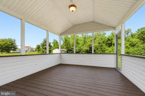 $689,000 | 412 Maplewood Lane, Middletown, DE 19709