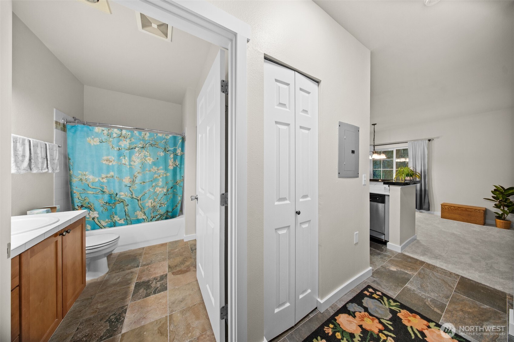 801 Rainier Avenue North, Unit E324 Renton, WA 98057 - Photo 12 of 26