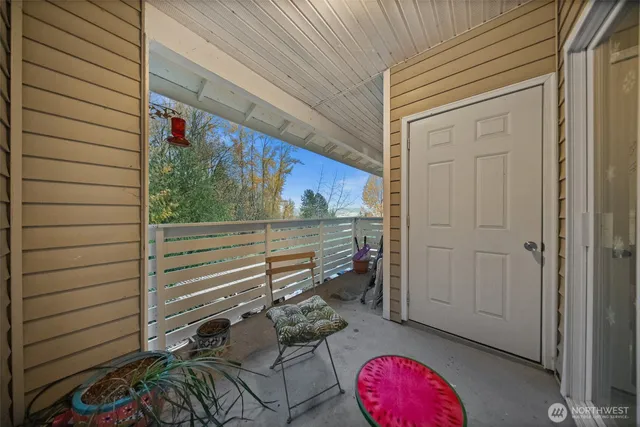 $285,000 | 801 Rainier Avenue North, Unit E324, Renton, WA 98057