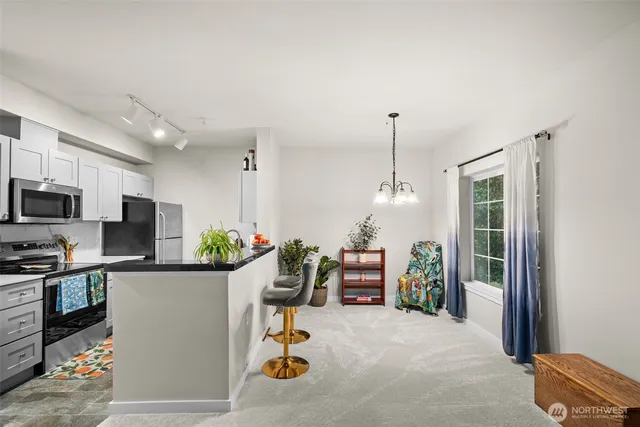 $285,000 | 801 Rainier Avenue North, Unit E324, Renton, WA 98057