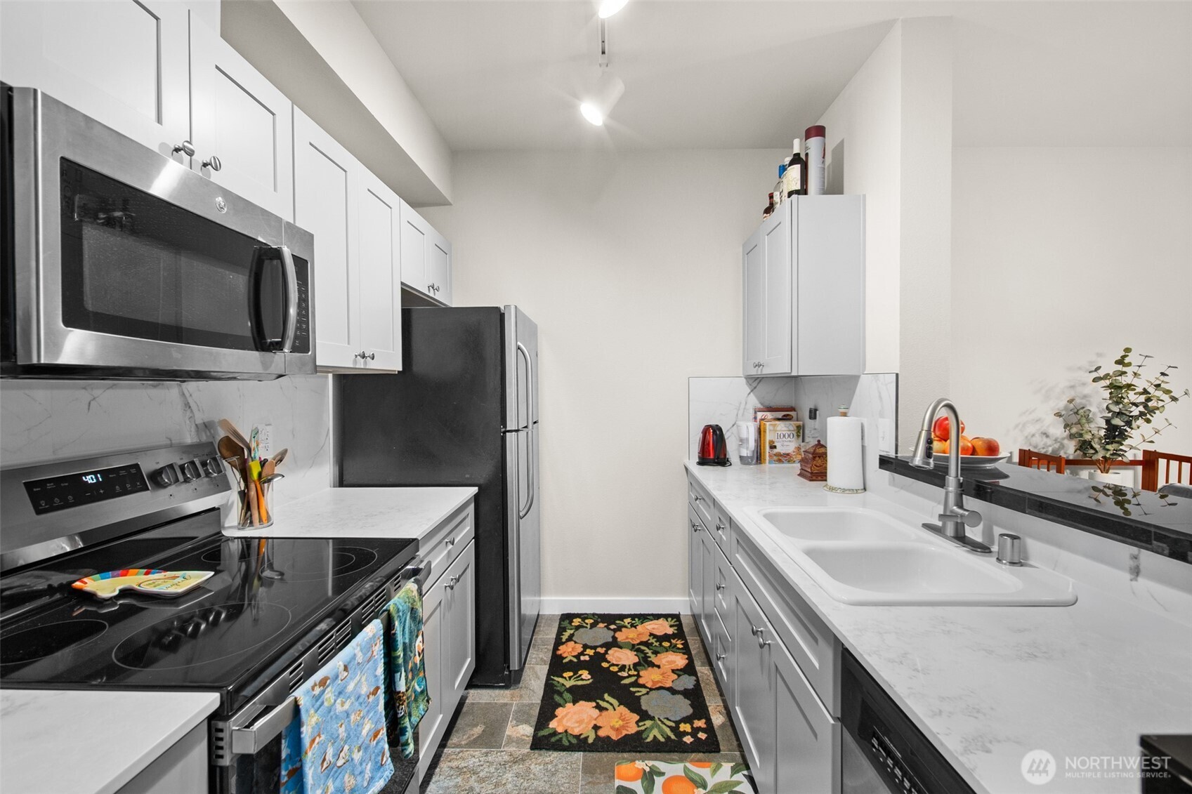 801 Rainier Avenue North, Unit E324 Renton, WA 98057 - Photo 6 of 26