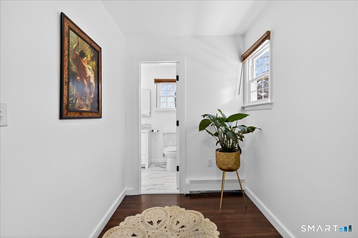 114 Daniel Road Hamden, CT 06517 - Photo 17 of 32