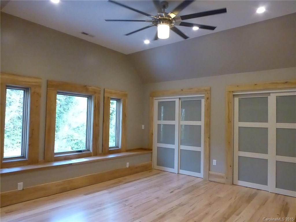 59 Gash Farm Road Asheville, NC 28805 - Photo 12 of 24 Gallery Image 12