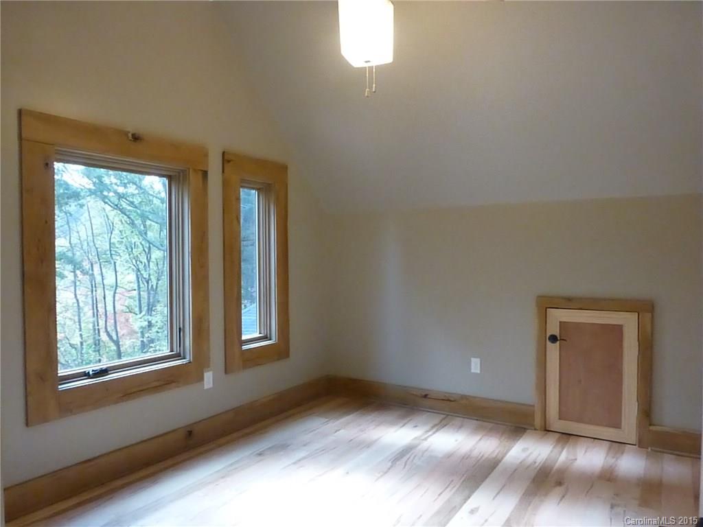 59 Gash Farm Road Asheville, NC 28805 - Photo 17 of 24 Gallery Image 17