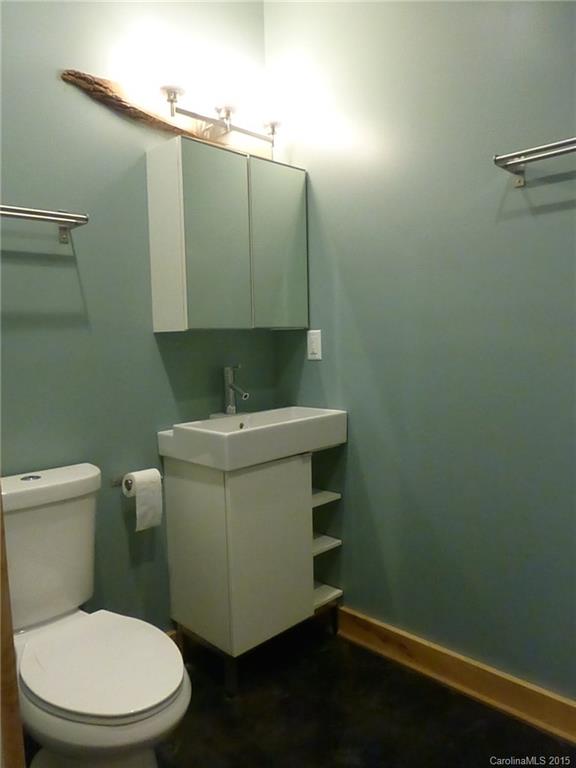 59 Gash Farm Road Asheville, NC 28805 - Photo 20 of 24 Gallery Image 20