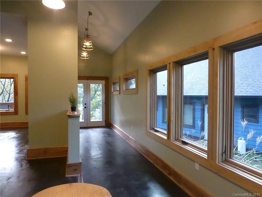 59 Gash Farm Road Asheville, NC 28805 - Photo 9 of 24 Gallery Image 9