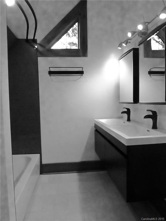 59 Gash Farm Road Asheville, NC 28805 - Photo 10 of 24 Gallery Image 10