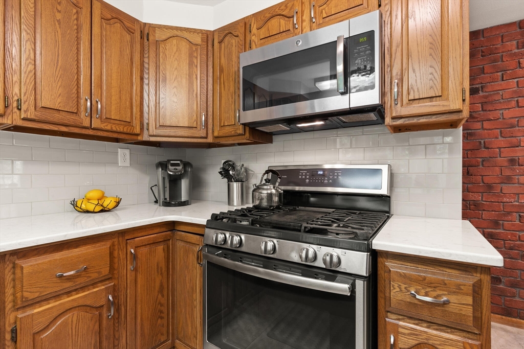 26 Hickory Road Sudbury, MA 01776 - Photo 12 of 26 Gallery Image 12