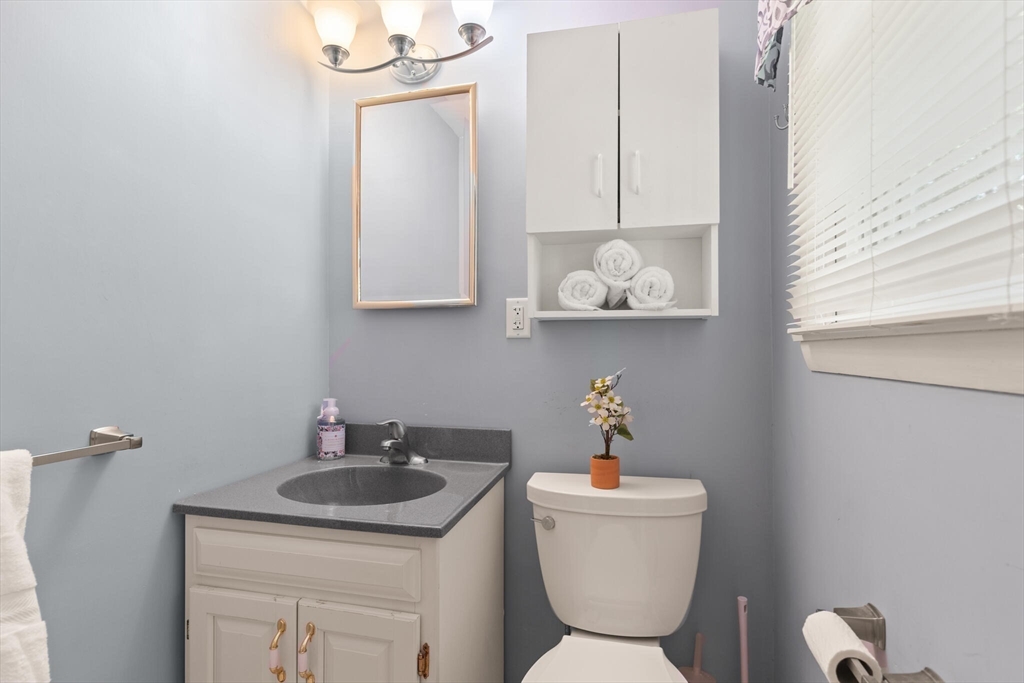 26 Hickory Road Sudbury, MA 01776 - Photo 17 of 26 Gallery Image 17
