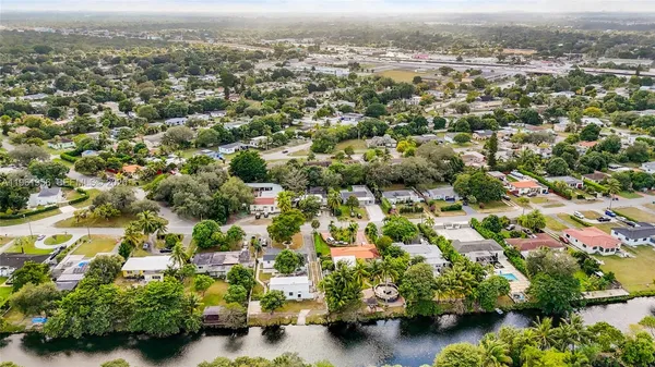 $980,000 | 201 South Biscayne River Drive, Miami, FL 33169