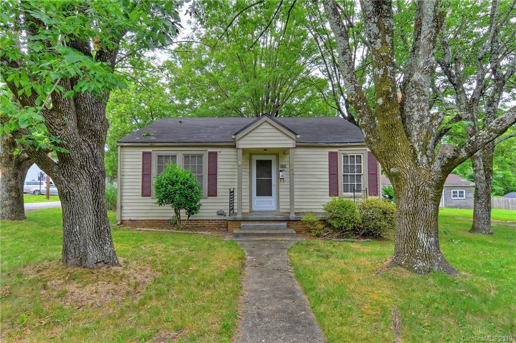 508 Ford Street Kannapolis, NC 28083 - Photo 1 of 13 a front view of a house with garden