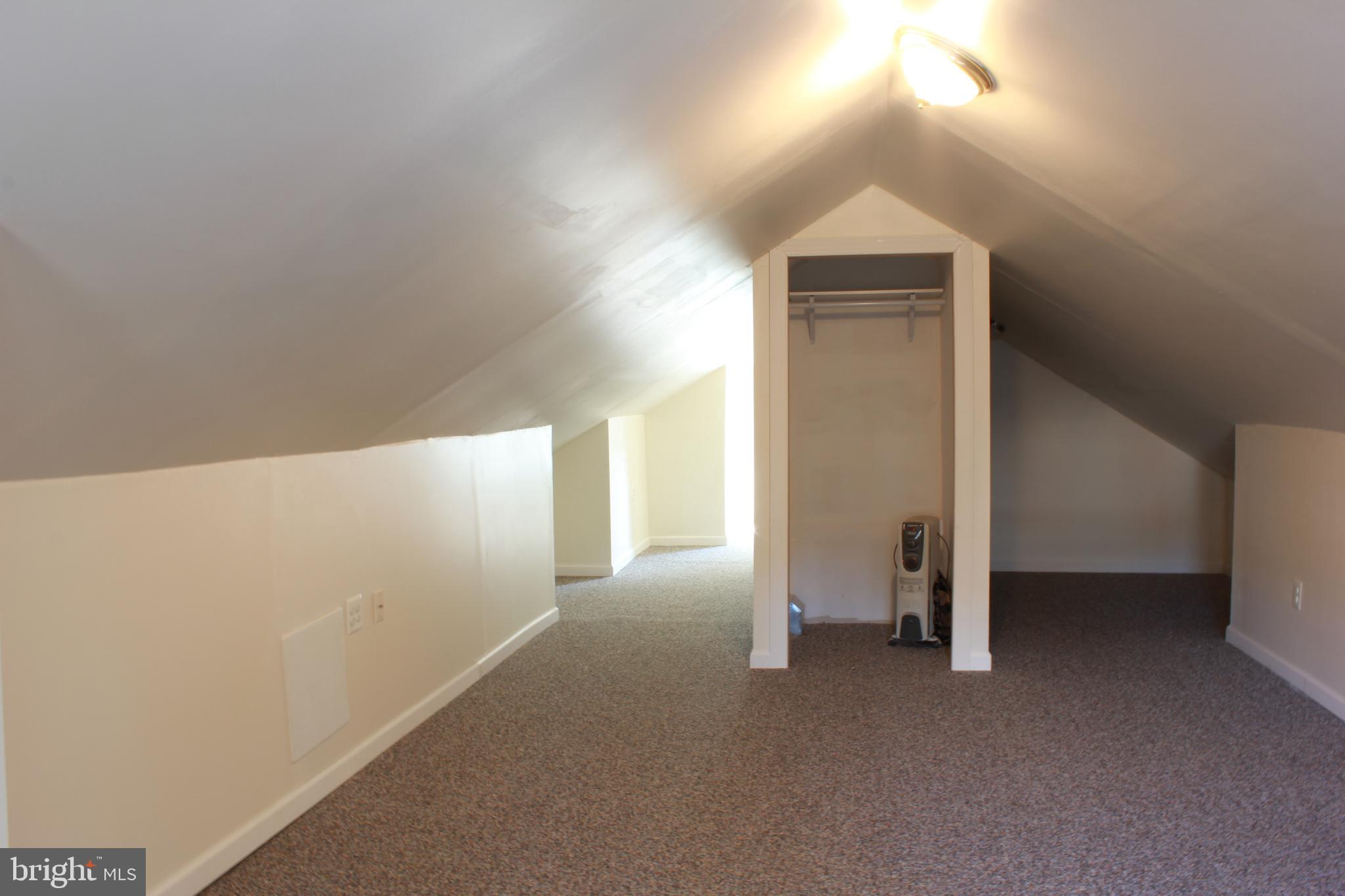 34 South Poplar Avenue Maple Shade, NJ 08052 - Photo 15 of 19 2nd floor Bedroom