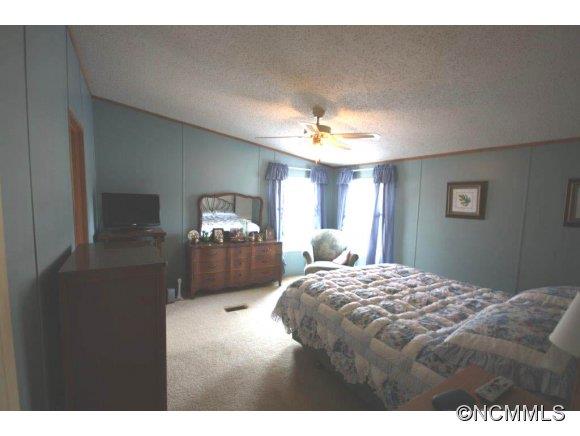 89 Old Case Road Fletcher, NC 28732 - Photo 13 of 16 Gallery Image 13